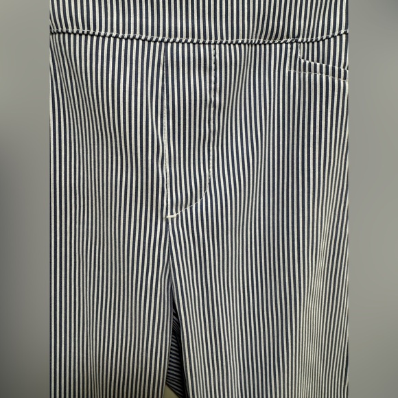 Calvin Klein women’s small pinstripe skinny pull on trouser - Picture 2 of 11